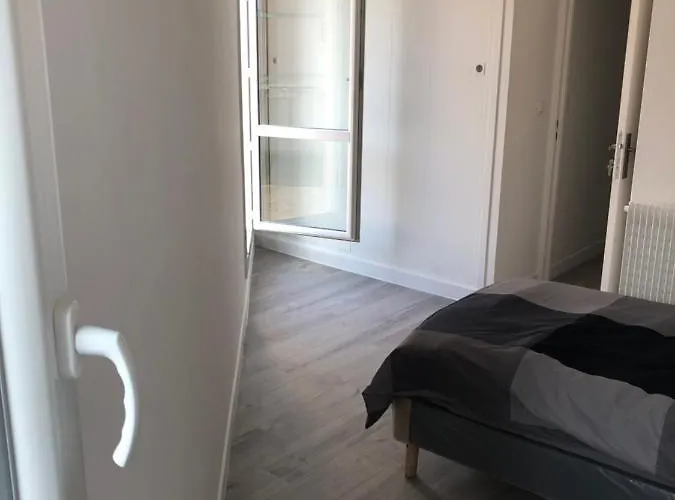 B&B Evry Time Courcouronnes