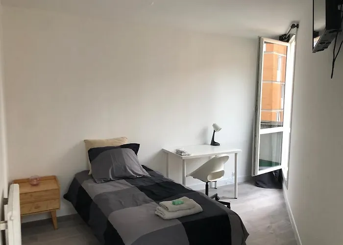 B&B Evry Time Courcouronnes